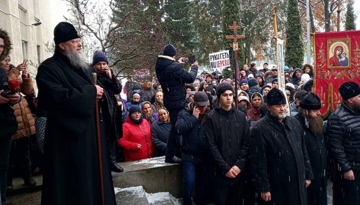 В Заставновской РГА пообещали духовенству и верующим прекратить давление властей 