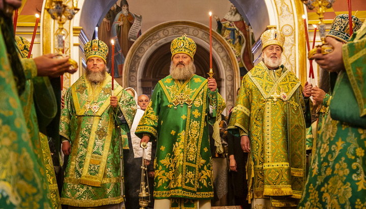 Литургия в Свято-Успенском храме Свято-Успенской Киево-Печерской лавры