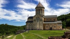 Патриарх Илия II совершит первую литургию в новом соборе св. Нино в Бодбе