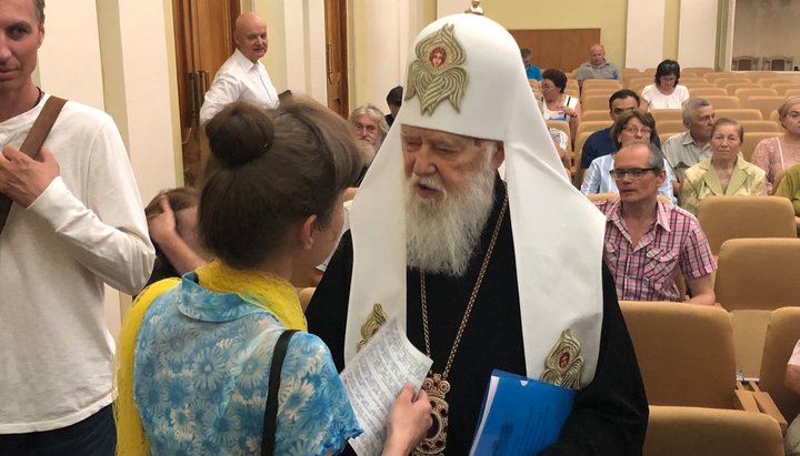 Filaret Denisenko la forumul pentru susţinerea  Bisericii Ortodoxe Ucrainene al Patriarhatului de la Kiev. Imagine: 