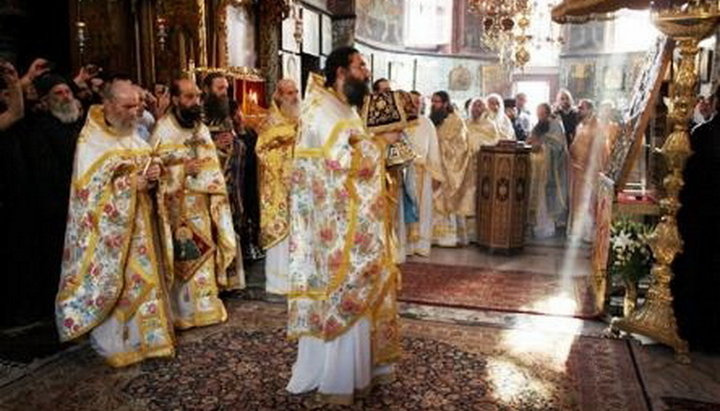 Празднования в честь прп. Афанасия Афонского в Великой лавре. Фото: isihazm.ru 