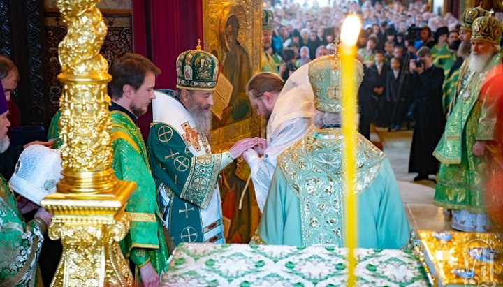 Блаженніший Митрополит Онуфрій взяв участь в святкових богослужіннях в Троїце-Сергієвій лаврі. Фото: Інформаційно-просвітницький відділ УПЦ