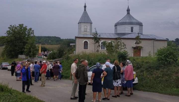 Biserica Sf. Arhanghel Mihail din satul Galuzinţî. Imagine: UJO