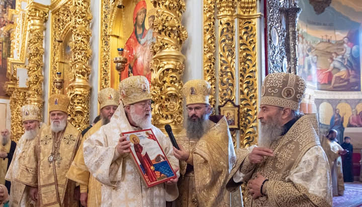 Архієпископ Сан-Франциський і Західно-Американський Веніамін і Блаженніший Митрополит Онуфрій. Фото: офіційна Facebook-сторінка УПЦ.