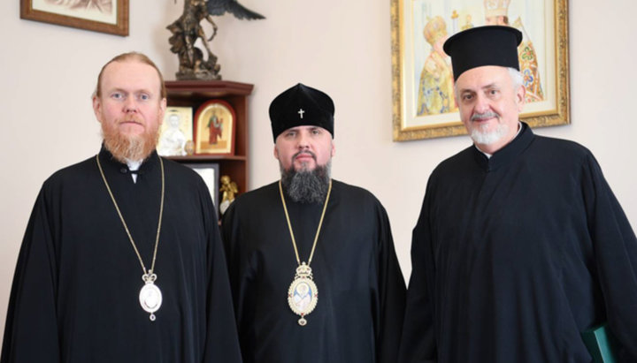 Metropolitan Emmanuel (right), Epiphany Dumenko (centre) and Eustratiy Zoria (left). Photo: “Romfea”