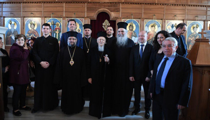 Metropolitan Kipriyan of Stara Zagora and Patriarch Bartholomew in April 2019. Photo: romfea.gr