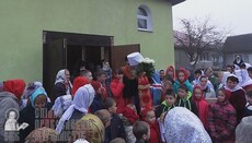 В Дунаеве УПЦ возвела храм взамен захваченного ПЦУ