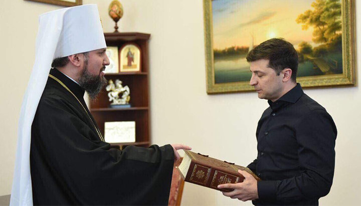 Head of the OCU Epiphany Dumenko and President of Ukraine Vladimir Zelensky. Photo: interfax.com.ua