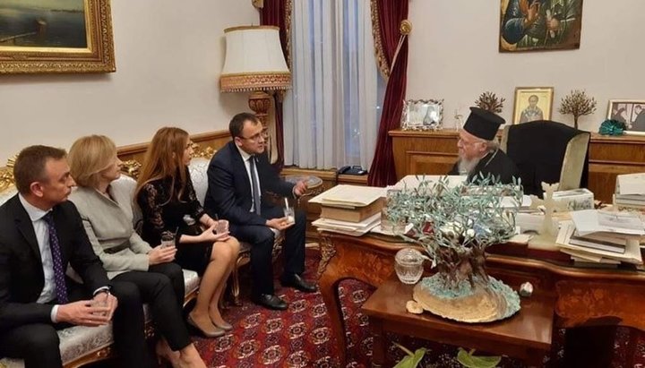 Deputy Minister of Foreign Affairs of Ukraine at a meeting with Patriarch Bartholomew. Photo: Facebook