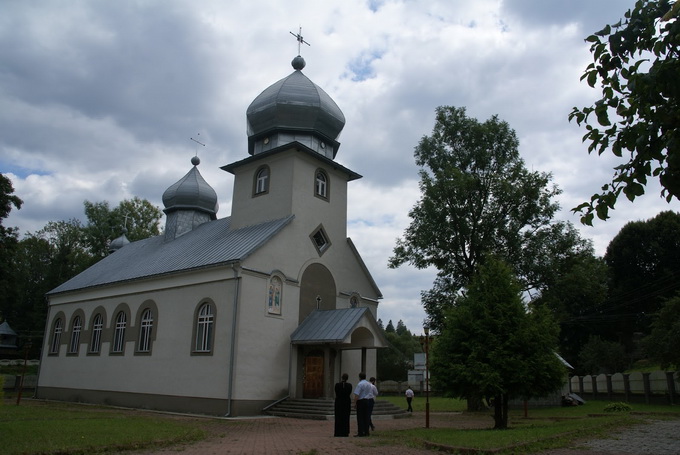 На Закарпатті громада УПЦ оскаржила в суді рішення обласної влади