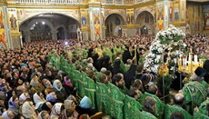 Тысячи верующих отпраздновали память прп. Амфилохия в Почаевской лавре