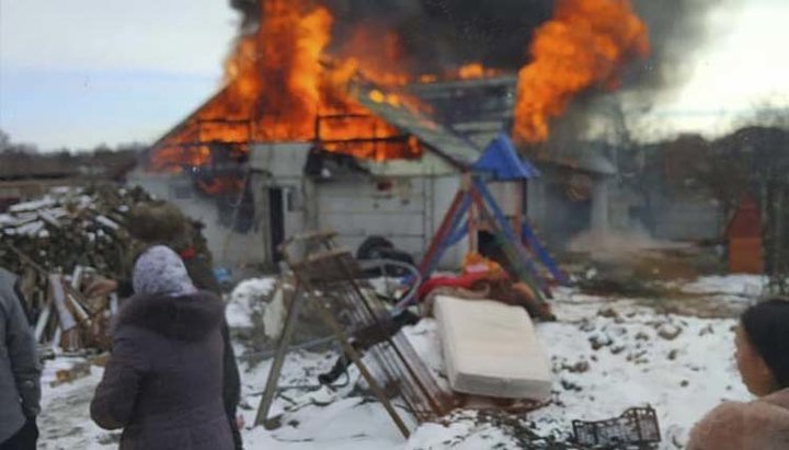 Пожар в доме протоиерея Алексея Бусько. Фото: zhytomyr-eparchy.org