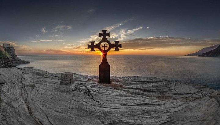 Афонську спадщину розмістили в Мережі. Фото: mountathos.org