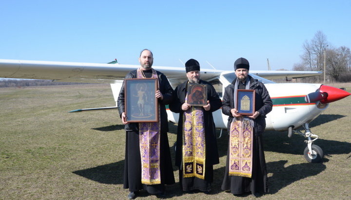 В Сумской епархии совершили воздушный крестный ход. Фото: hram-radonezh.church.ua