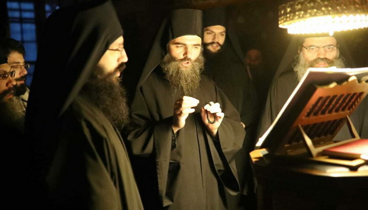 В монастырях Афона вознесут молитвы об избавлении мира от коронавируса. Фото: orthodoxtimes.com