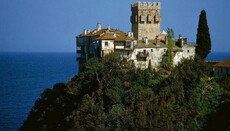 Mount Athos to be closed to pilgrims until April 11