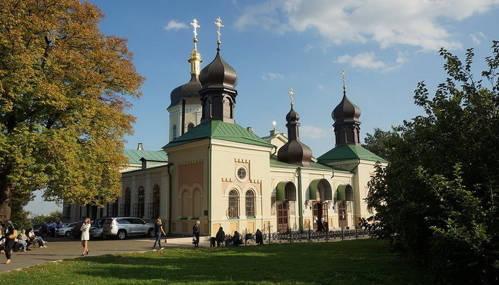 Свято-Троїцький Іонинський монастир. Фото: tonkosti.ru