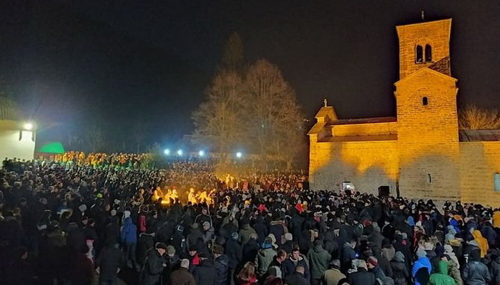 Крестный ход в Черногории. Фото: pravoslavie.ru 