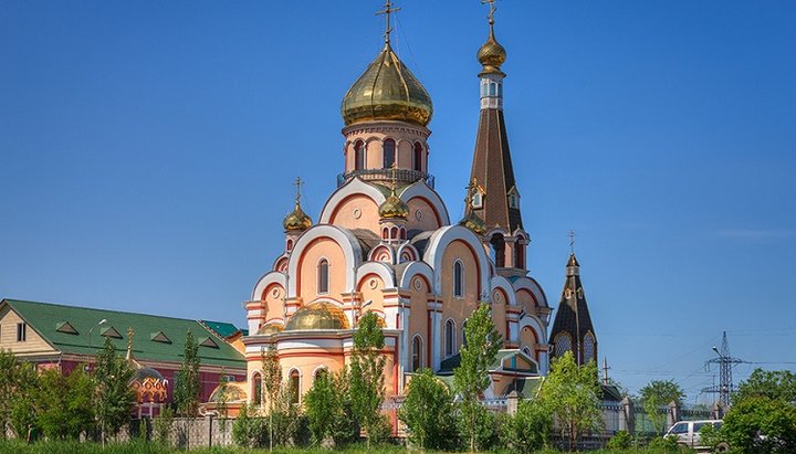 Крестовоздвиженский храм в Алматы, Казахстан. Фото: mitropolia.kz