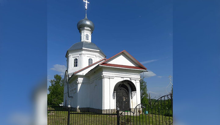 Храм початку XIX століття в честь Архістратига Михаїла в селі Мелечкіно Іванівської області, в якому самооновились фрески. Фото: spzh.news