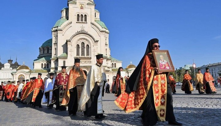 Перенесення мощей святих мучеників Климента і Потіта в базиліку Святої Софії в столиці Болгарії. Фото: vaticannews.va