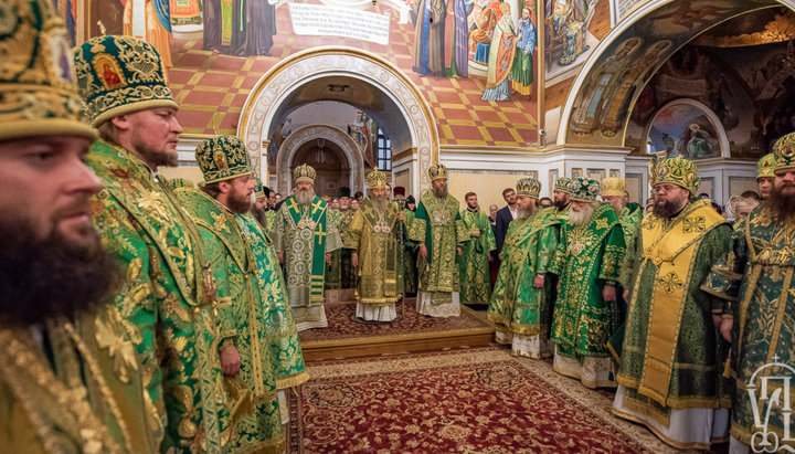 Митрополит Онуфрий возглавил бдение в Киево-Печерской лавре. Фото: news.church.ua