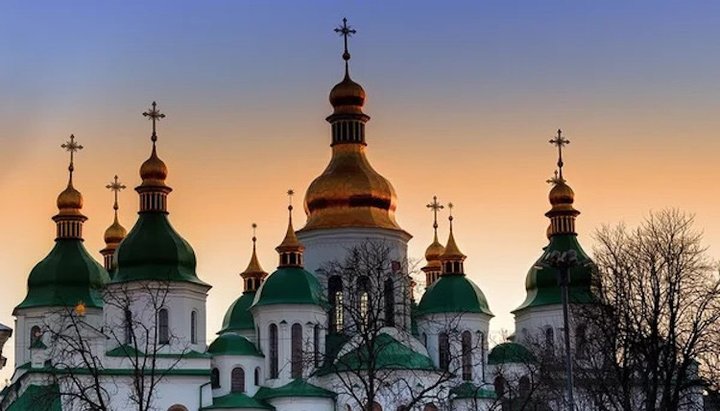 УПЦ не пустили в Софійський собор. Фото: з відкритих джерел