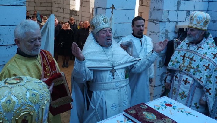 Πρώτη Θεία Λειτουργία στο νέο Ιερό Ναού Αρχαγγέλου Μιχαήλ. Φωτογραφία: pravoslavna.volyn.ua