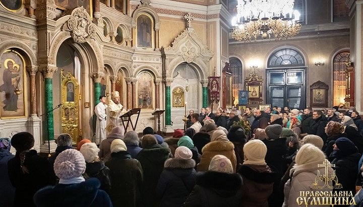 Ενοριακή συνέλευση του καθεδρικού ναού στο Σούμι. Φωτογραφία: portal-pravoslavie.σούμι.ua