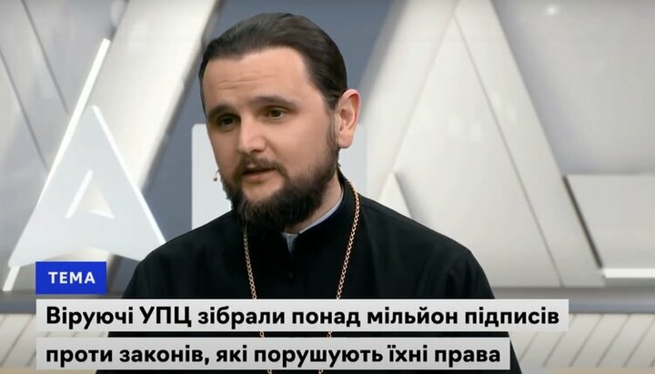 Протоієрей Олександр Клименко в студії телеканалу НАШ. Фото: скріншот YouТube-каналу «Наш»