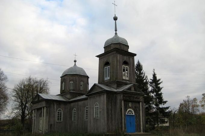 Церковь в честь святителя Иоанна Златоуста в селе Пивни (1868)