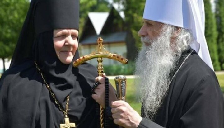 Чин возведения в сан игуменьи в Успенском Елецком монастыре. Фото: news.church.ua