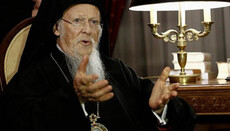 The media publish a letter from Phanar head confirming Filaret's anathema