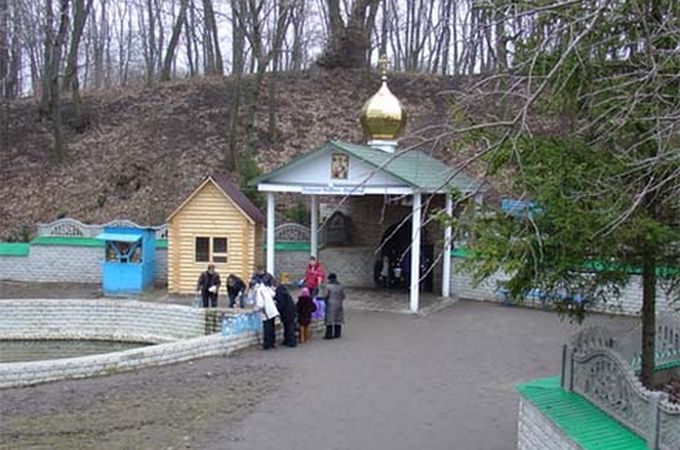 На Ровенщине на источнике святого Николая обокрали церковную лавку