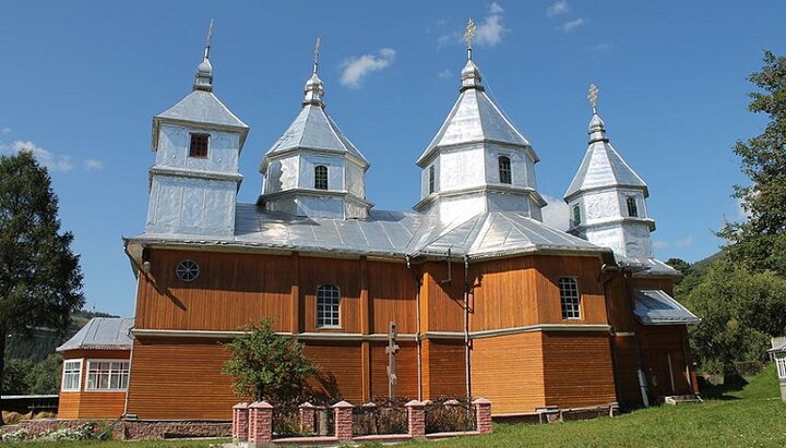 Из церковной кассы храма УПЦ украли пожертвования. Фото: страница Черновицко-Буковинской епархии в Facebook.