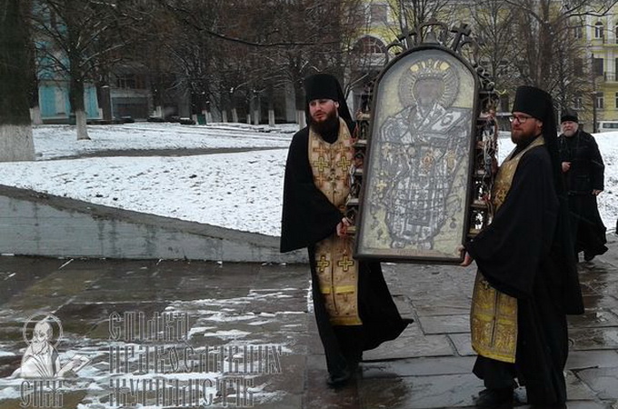 В Киев привезли чудотворную икону св. Николая (Чернобыльскую)