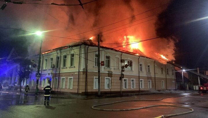 Єпархія просить допомоги у відновленні постраждалої будівлі. Фото: zhytomyr-eparchy.org