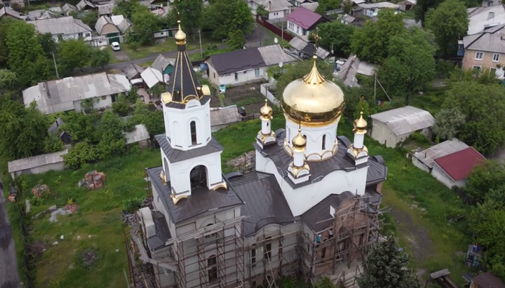 Строящийся храм в честь иконы Пресвятой Богородицы «Казанская» в Белозерском Донецкой области. Фото: скриншот видео Youtube-канала БФ «Фавор»