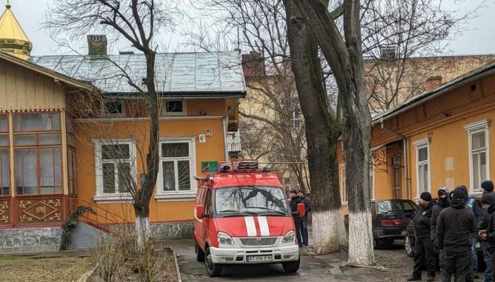 Івано-Франківська єпархія про злам храму: Не бояться Бога, як більшовики