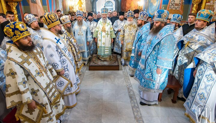 Блаженнейший Митрополит Онуфрий совершил литургию в академическом храме КДАиС. Фото: news.church.ua 