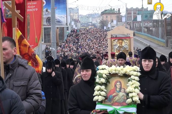 Хресна хода у Рівному в день Торжества Православ'я, 20.03.2016 р.