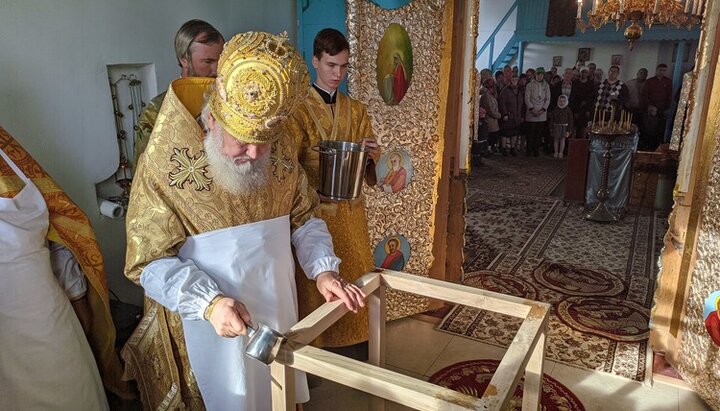 Митрополит Іоасаф освятив Покровський храм у селі Синьки на Кіровоградщині