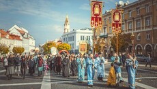 Countless Orthodox Lithuanians pray at miraculous icon for peace in Ukraine