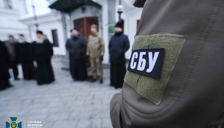 Searches in the Kyiv Pechersk Lavra. Photo: SBU press service