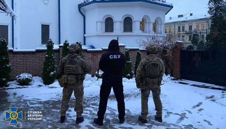 Searches in the Chernivtsi Eparchy. Photo: the SBU press service