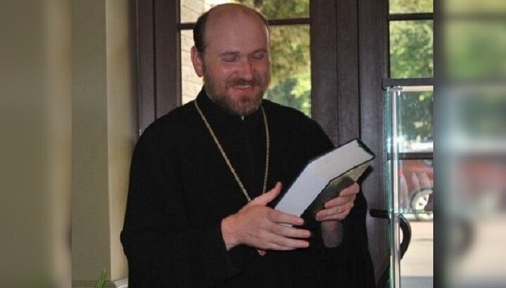 OCU priest: The transition to a new style is a blow to the 