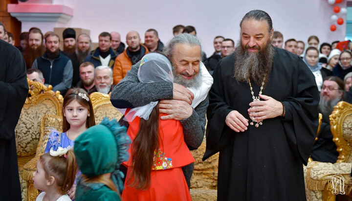 Літургія у Банченському монастирі. Фото: news.church.ua