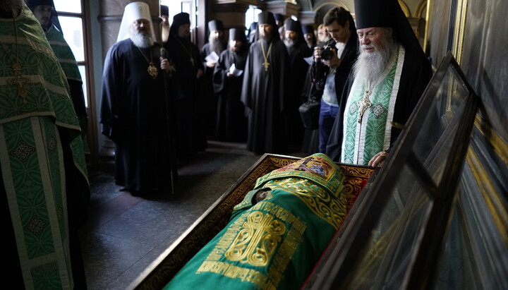 Moaștele Sfântului Agapit din Lavra Peșterilor de la Kiev. Imagine: lavra.ua