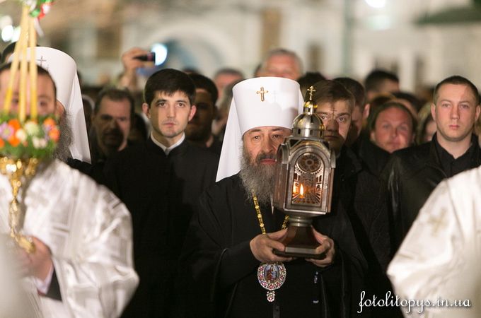 Представники УПЦ провели прес-конференцію «Великдень в Україні: зустріч Благодатного вогню та всі святкові заходи»