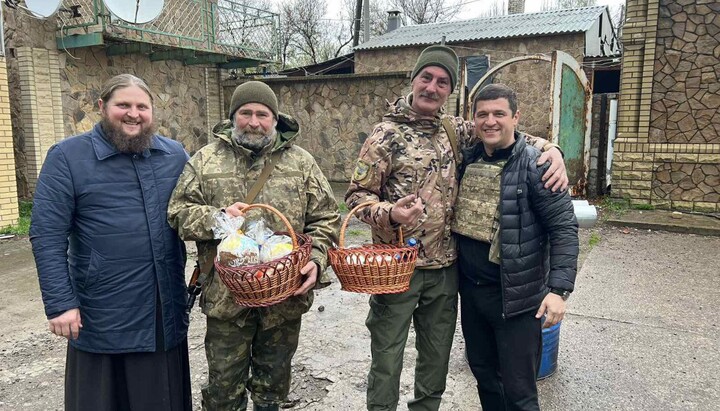 Великодні подарунки військовим від Київської єпархії УПЦ. Фото: news.church.ua